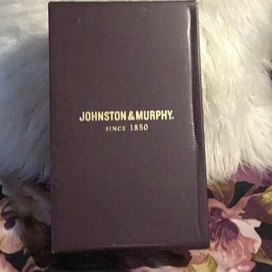 Black Leather snake print pumps.